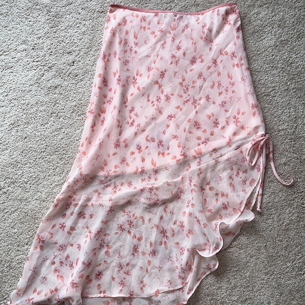 Y2k light pink ditzy floral pattern midi skirt